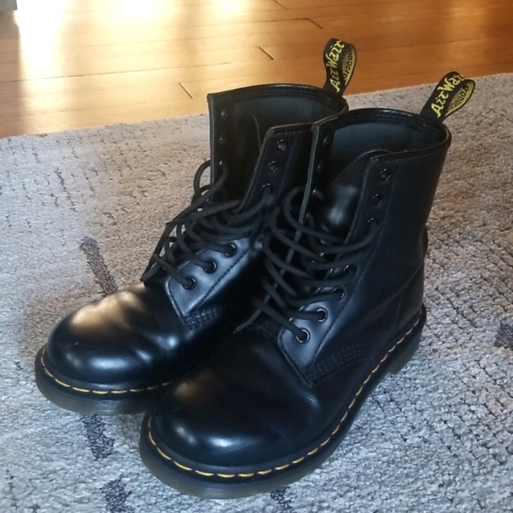 Dr. Martens 1460 Smooth Leather Lace Up Boots